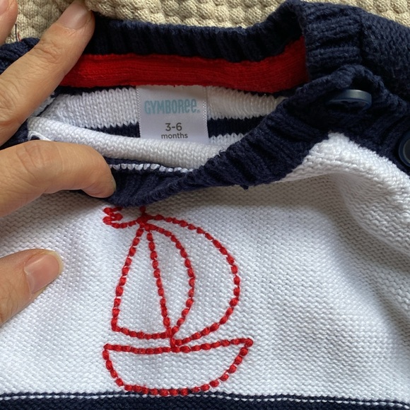 2 sweaters, 1 Christmas pajama - Picture 3 of 6